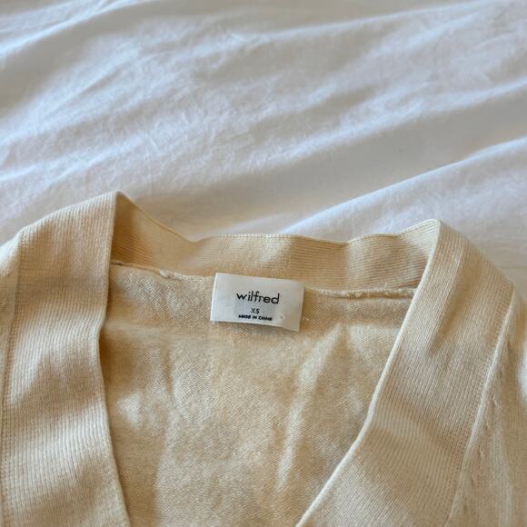 Wilfred Aritzia Wool Cream Cropped Cardigan Sweater Size XS - Picture 3 of 7